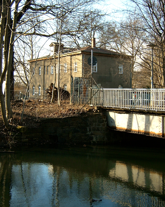 Schreberbad, Portalgebäude und Schreberbrücke 2006